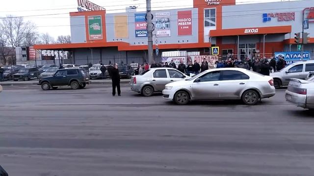 ДТП , город Курск , ост. Льговский поворот 18.03.17 смотреть онлайн