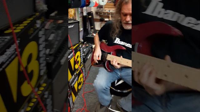Ibanez RG550-PN Electric Guitar ~ Monkees ~ Corn ~ Vikings ~ Blackstar Amp ~ Rocktownmusic.net смотреть онлайн