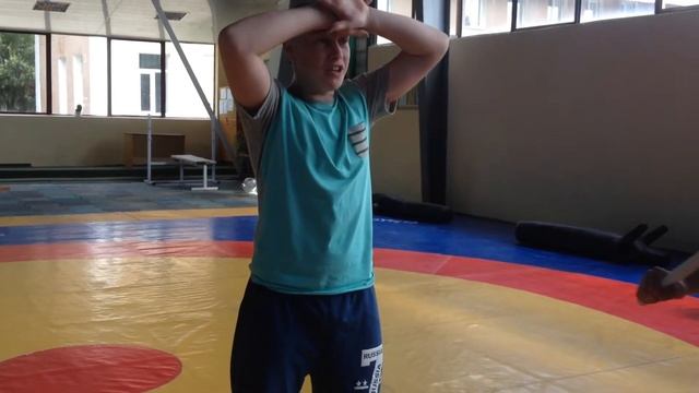 вдруг как в сказке скрипнула дверь+кувалда АХХАХ СМОТРЕТЬ ВСЕМ смотреть онлайн