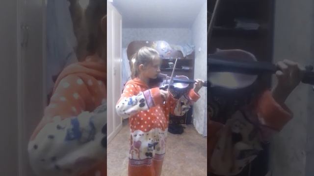 я две недели хожу на скрипку смотреть онлайн