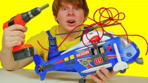 Автомастерская: вертолет запутался в лестнице и упал! Игрушки и машинки для мальчиков