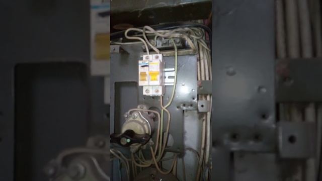 Электрик ЖКО. Обычная повседневная работа. смотреть онлайн