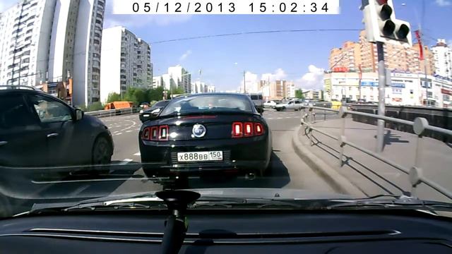 агрессивный тип за рулем смотреть онлайн