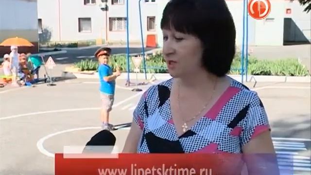 Липецких малышей учат соблюдать ПДД в игровой...