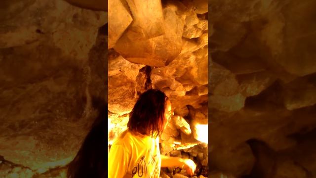 Largest Geode in the World смотреть онлайн