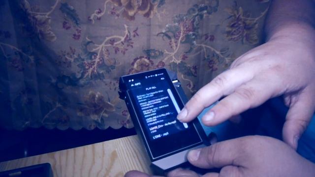 Astell & Kern AK240 - Полный Обзор премиум плеера от iRiver и сравнение с Ibasso DX100 смотреть онлайн