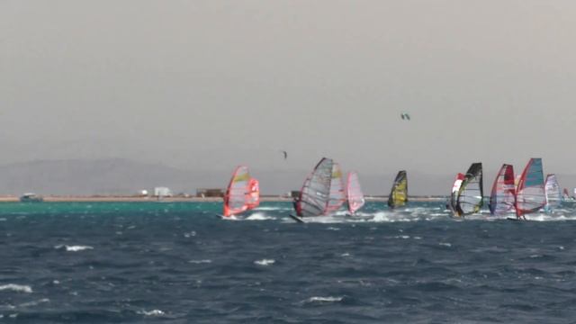 Dahab Slalom Training - первый тренировочный день. Виндсерфинг на диване. смотреть онлайн