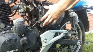 снимаем КАРБЮРАТОР с мотоцикла STELS DELTA 200 ! как снять карбюратор с мотоцикла?!