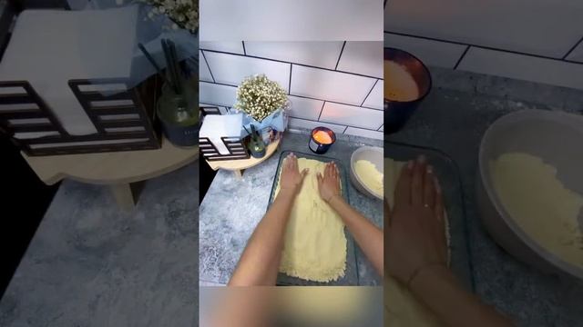 Сырники с кислыми ягодами