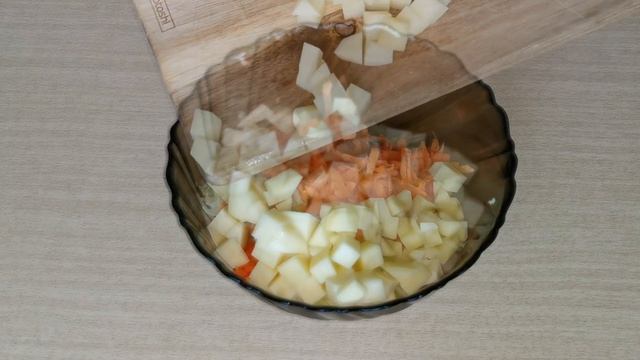 ХУПЛАМА или горячий ТОМАТНЫЙ СУП с редькой и фаршем. #суп #обед смотреть онлайн