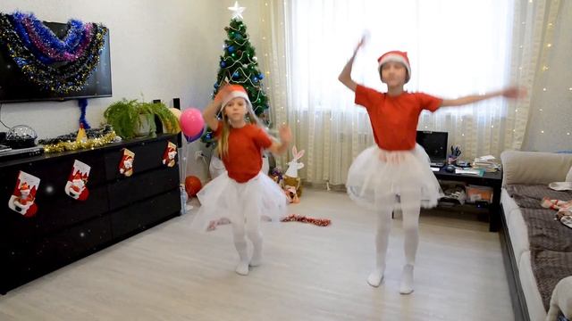 Танец новогодних гномиков. С новым годом! смотреть онлайн