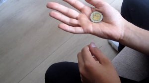 Фокус с исчезновением монеты