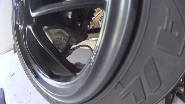 Ducati Multistrada 1200 rear brake hydraulic flush смотреть онлайн