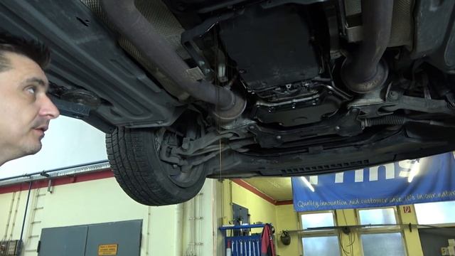 E63AMG nach 260tkm 7G-tronic Getriebeölwechsel u. Motorlager Teil1 смотреть онлайн