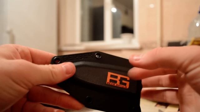Gerber Bear Grylls Paracord Knife - обзор ножа распаковка (unboxing)