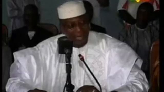 Le candidat des FARE Modibo Sidibé a echangé avec ses militants après la proclamation des resultats смотреть онлайн