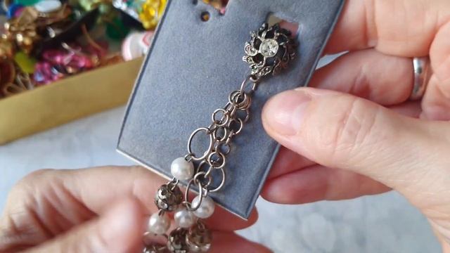 Винтажные клипсы и серьги 80-90-х годов. Часть II. смотреть онлайн