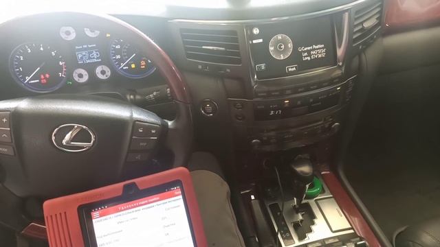 Lexus LX570 вентиляция бака ошибка P0453. Evaporative Emission Control System смотреть онлайн