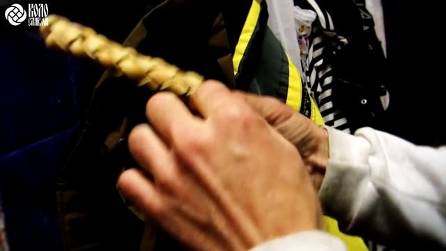 Плетение нагайки из кожи в Коле Славян смотреть онлайн