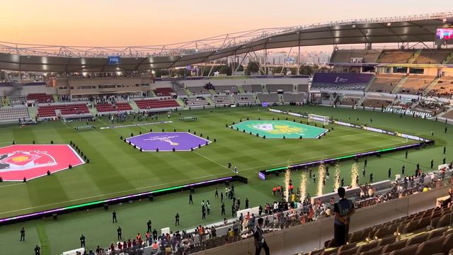 「THIS IS URAWA」世界制覇へ。選手入場 2023年12月15日(金)CWC クラブ・レオン vs 浦和レッズ @ ジェッダ смотреть онлайн