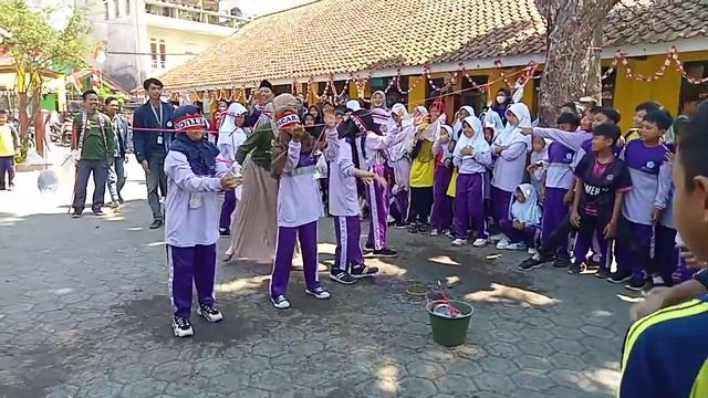 Lomba memecah air bersama SDN Cangkuang 01 RANCAEKEK BANDUNG смотреть онлайн