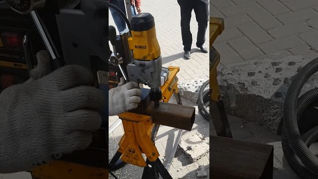 магнитная дрель dewalt смотреть онлайн
