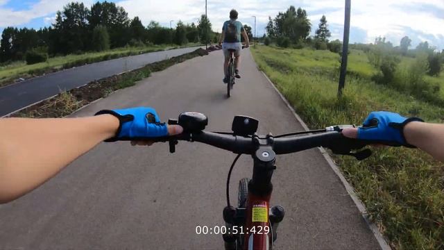 Велотрасса на острове Татышев за полторы минуты. Снято на GoPro Hero 7 в режиме TimeWarp.