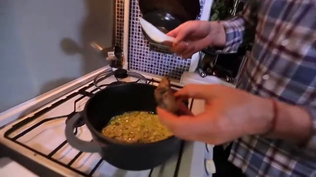 Гороховый суп из копченого сома