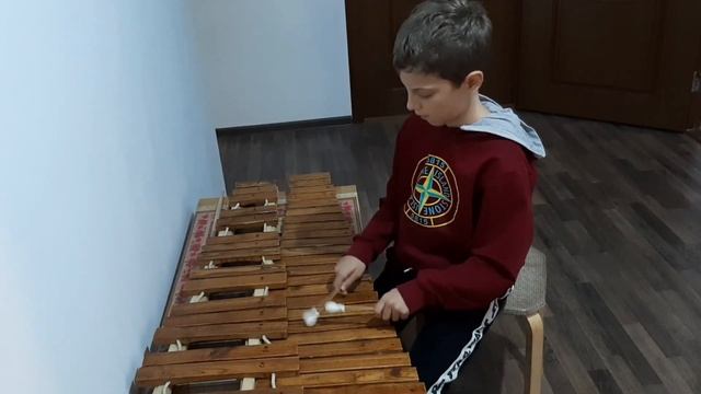 Ксилофон! Учимся играть на ксилофоне!) #ксилофон #русланлямаев #игранаксилофоне #музыка смотреть онлайн