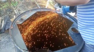 Садовый умывальник - мойка из бочки из-под машинного  масла своими руками. Делаем за 15 минут.