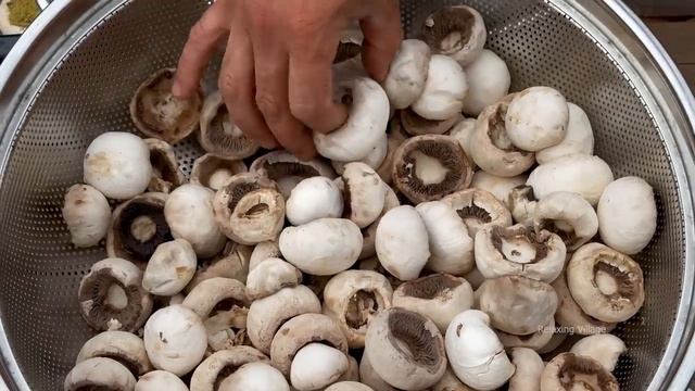 БАБУШКА ГОТОВИТ НЕОБЫЧНЫЙ РЕЦЕПТ В СЕЛЬСКОЙ МЕСТНОСТИ Азербайджанская Кухня Деревенская Кухня смотреть онлайн