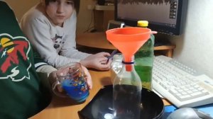 Делаем вулкан. Опыт с уксусом и содой.