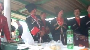 косил сено старичек_