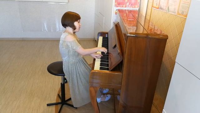 В. Гиллок "Золотая рыбка" исполняет Яхно Ангелина 8 лет смотреть онлайн
