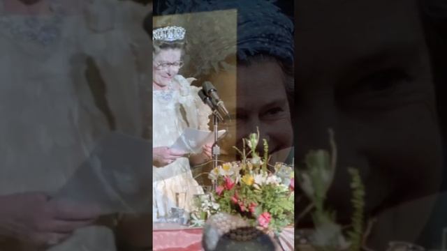 Елизавета II. Лучшие наряды яркой королевы, ч.2 смотреть онлайн