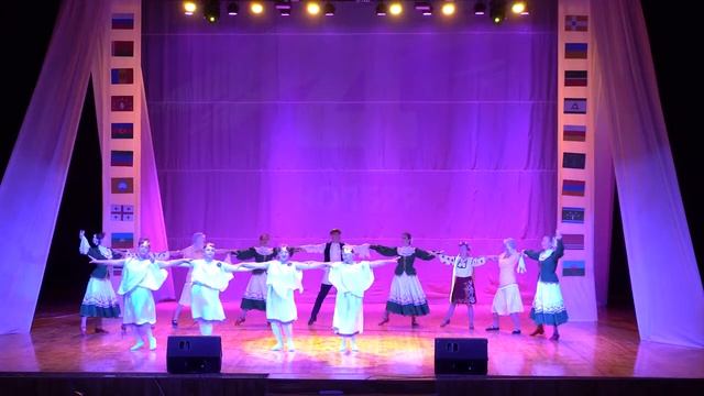 Хоровод дружбы   хореографы МБУК ЦКС ГГО