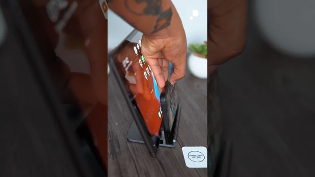 SATECHI DUAL VERTICAL STAND смотреть онлайн