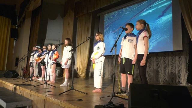 Выпускной 4 х классов в ГБОУ Школа 2030 смотреть онлайн