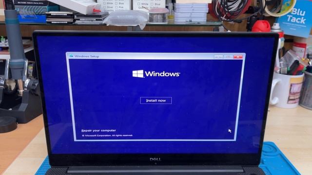 Dell XPS 15 9570 BIOS And Enable UEFI USB Boot | Windows Installation смотреть онлайн
