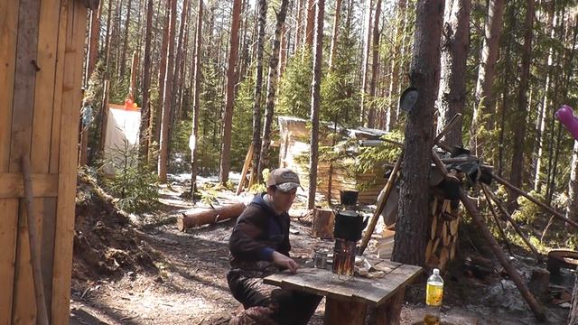 Один в ЛЕСУ! Делаю предбанник! Лесная БАНЯ. Сделай САМ! Bushcraft in Russian. Bathhouse смотреть онлайн