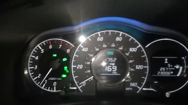 Działanie start stop w Nissanie Note смотреть онлайн