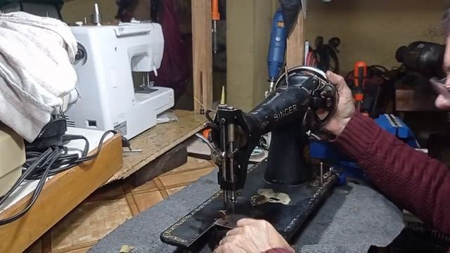 Singer negrita 15 88 bastantes problemas un par de datasosss смотреть онлайн