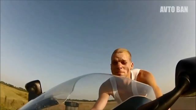 Лицо без шлема на скорости 250км ч смотреть онлайн