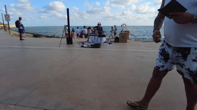 SPAIN STREET MUSIC at the BEACH [ 4k 60fps ] @proyectoixtlan (Salou) | DJI POCKET 2 смотреть онлайн