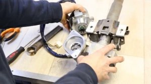 Toyota Corolla е 150 ремонт рулевой колонки