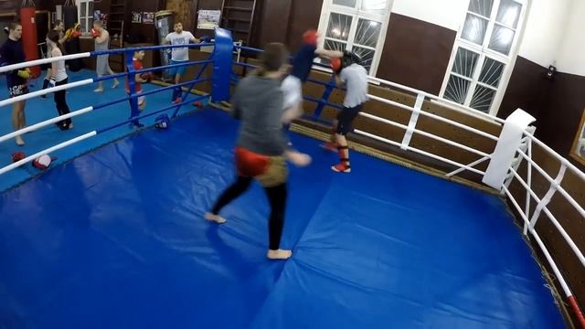 Илья vs Николай, спарринги 29 октября 2016, БК Святослав Храбрый, тайский бокс смотреть онлайн