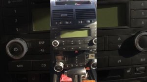 Как достать магнитолу Таурег 2004 и разблокировать!