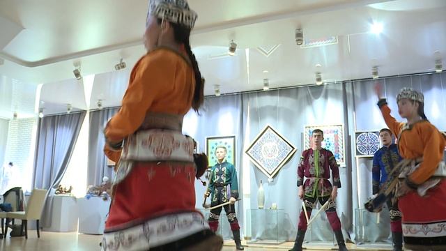 Творческие люди: «Гива» смотреть онлайн