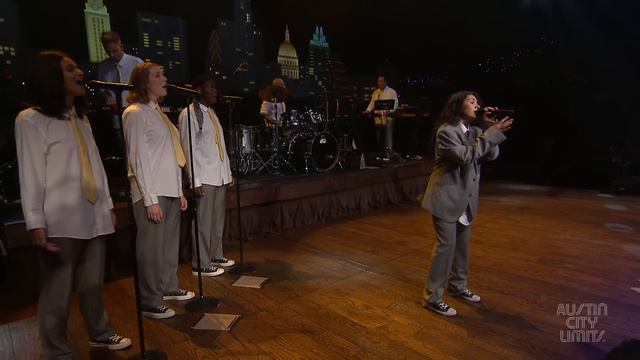 Alessia Cara- Growing Pains (Live at Austin City Limits) смотреть онлайн