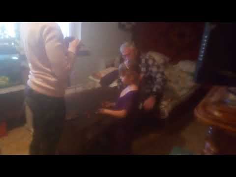 Ирина и Вика приехали домой